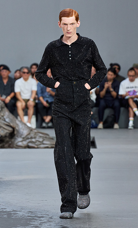 تصميم جريئة وغير مألوفة من LOEWE لموسم ربيع وصيف 2024